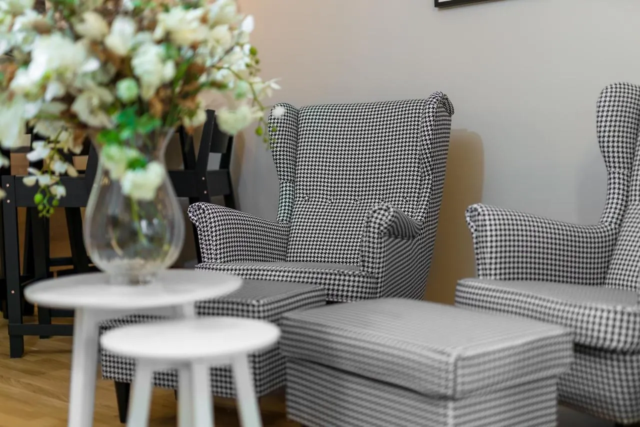 Apartment Apartament Black & White Mostowa By Renters Posen