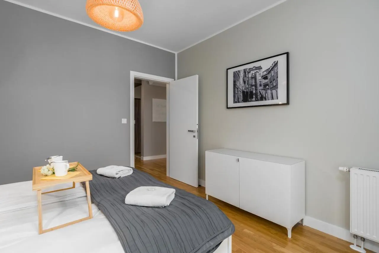 Apartament Black & White Mostowa By Renters Poznań